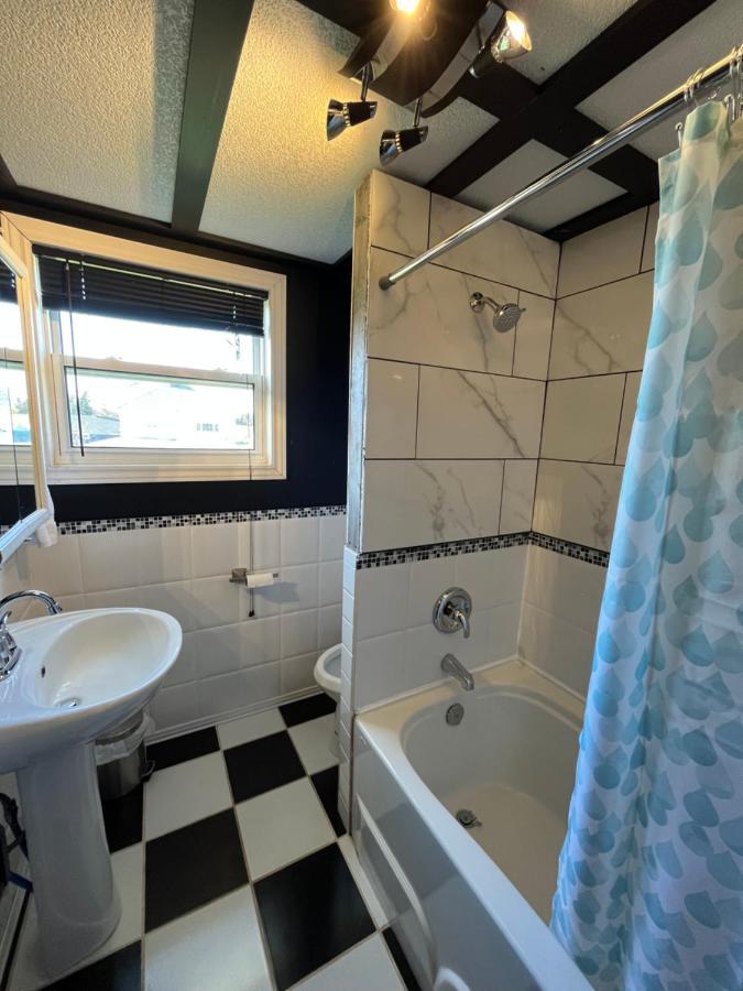 The Coastal Country House In New Brunswick Cape Tormentine 외부 사진